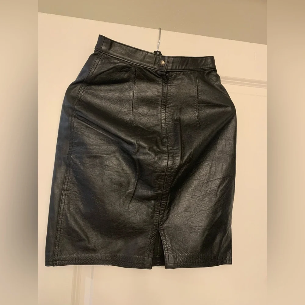 Vintage David Benjamin Collection Black Leather Skirt 🌴